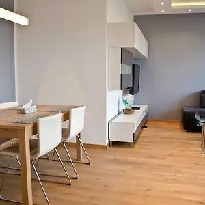 Modern & Functional Wwa Apartament
