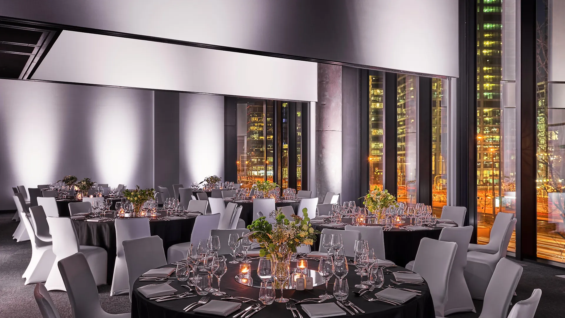 מלון Crowne Plaza - Warsaw - The Hub By Ihg 4*,